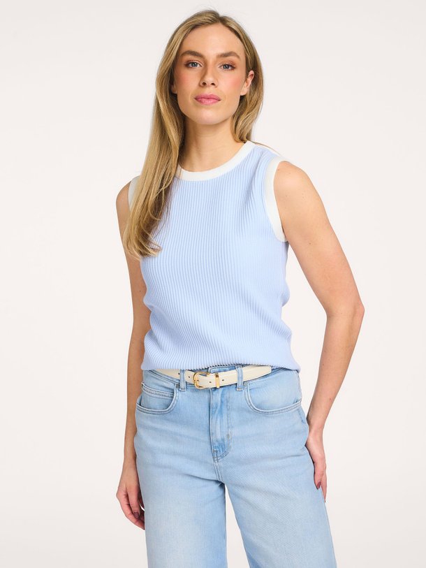 Ontdek de Viscosemix rib top van Yaya in de kleur Lichtblauw bij Orangebag. Op werkdagen voor 21:45 besteld, morgen in huis.