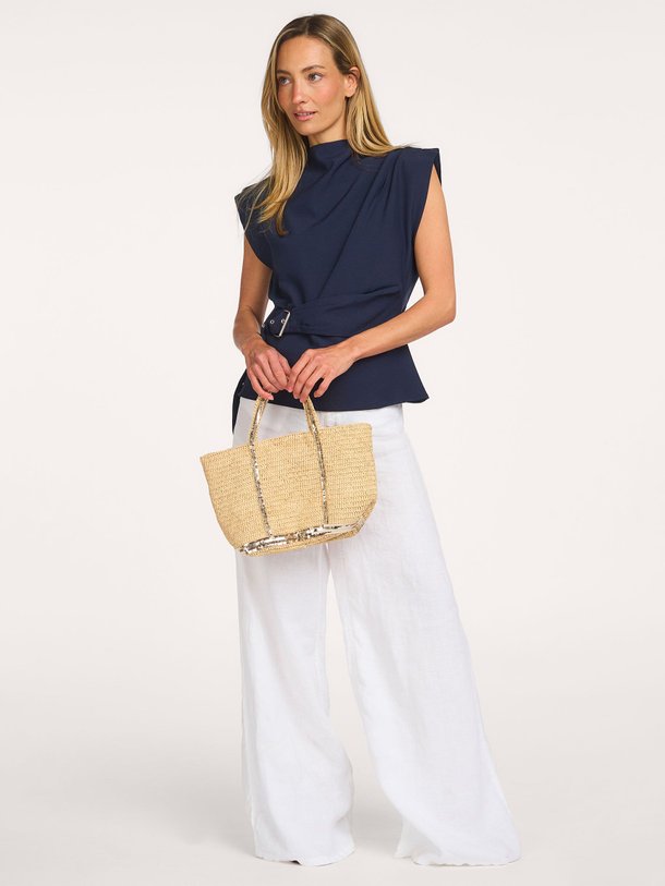 Ontdek de Bonn geweven top van Freebird in de kleur Donkerblauw bij Orangebag. Op werkdagen voor 21:45 besteld, morgen in huis.