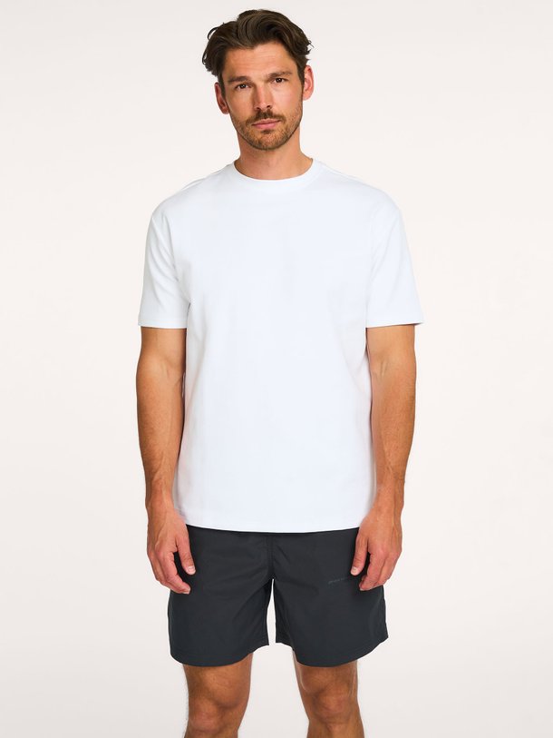 Law Of The Sea Currents Artwork Tee Ontdek de CURRENTS ARTWORK TEE van Law of the Sea bij Orangebag. Op werkdagen voor 21:45 besteld, morgen in huis.