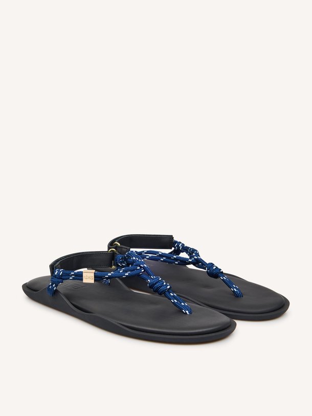 Ontdek de Flo lederen sandalen van Flowze in de kleur Blauw bij Orangebag. Op werkdagen voor 21:45 besteld, morgen in huis.