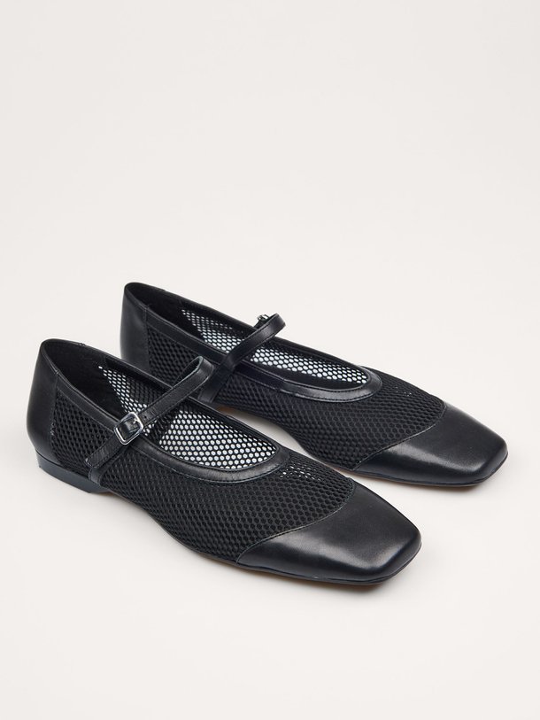 Ontdek de Delia lederen mesh ballerina's van Vagabond Shoemakers in de kleur zwart bij Orangebag. Op werkdagen voor 21:45 besteld, morgen in huis.