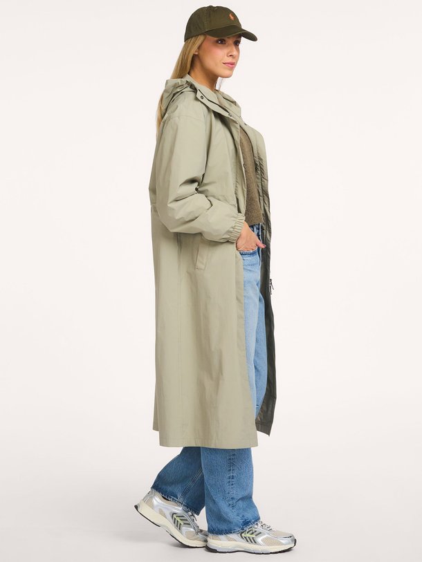 Ontdek de Roomy Long Tube geweven technische parka van Welter Shelter in de kleur Lichtgroen bij Orangebag. Op werkdagen voor 21:45 besteld, morgen in huis.