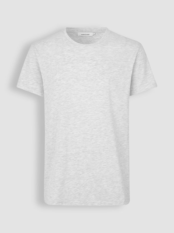 Samsoe Samsoe Kronos - Organic Cottonmix Gemeleerd T-Shirt - Lichtgrijs Ontdek de Kronos organic cottonmix gemeleerd T-shirt van Samsoe Samsoe in de kleur lichtgrijs bij Orangebag. Op werkdagen voor 21:45 besteld, morgen in huis.