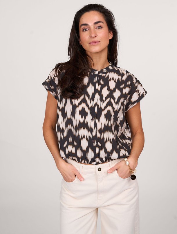 Ontdek de Lode viscosemix blouse met print van By-Bar in de kleur bruin bij Orangebag. Op werkdagen voor 21:45 besteld, morgen in huis.