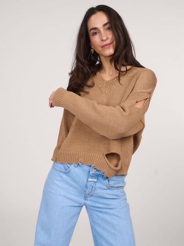 Ontdek de Jessica katoenen trui van Chptr-s in de kleur camel bij Orangebag. Op werkdagen voor 21:45 besteld, morgen in huis.