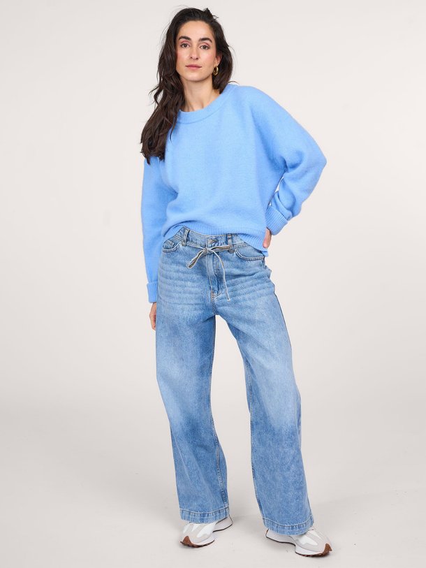 Ontdek de Elijah high waist loose fit jeans van DAY Birger et Mikkelsen in de kleur lichtblauw bij Orangebag. Op werkdagen voor 21:45 besteld, morgen in huis.