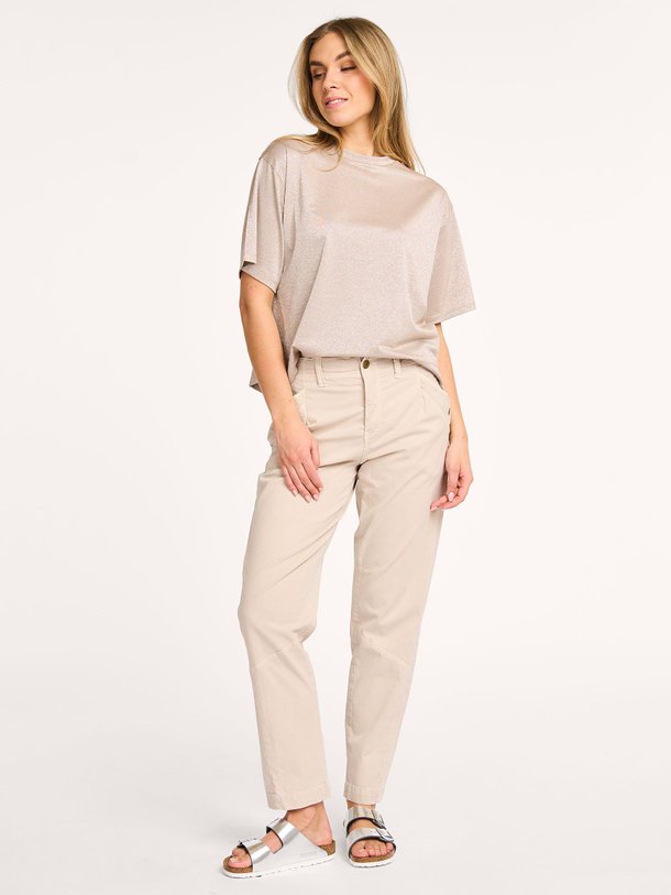 Ontdek de Tencel/katoenmix broek van Summum in de kleur beige bij Orangebag. Op werkdagen voor 21:45 besteld, morgen in huis.