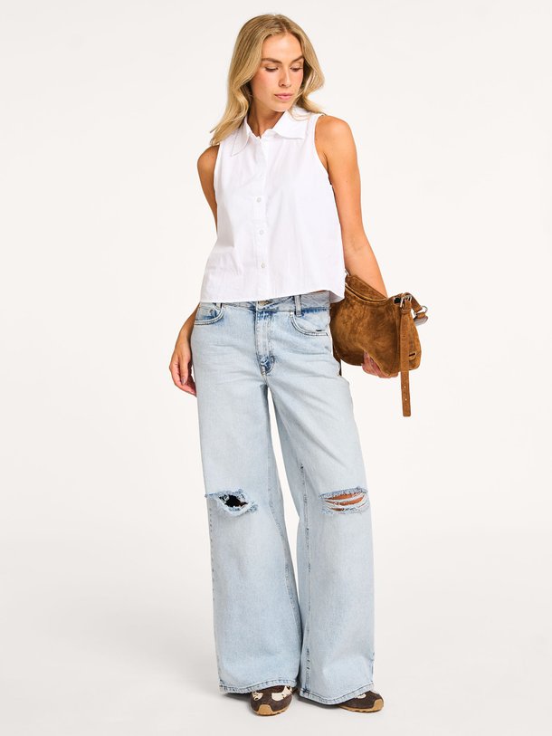Ontdek de Dango high waist loose fit jeans van My Essential Wardrobe in de kleur lichtblauw bij Orangebag. Op werkdagen voor 21:45 besteld, morgen in huis.