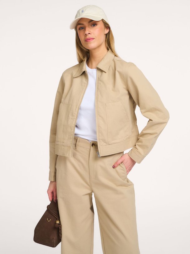 Ontdek de Cindy katoenen jasje van My Essential Wardrobe in de kleur Beige bij Orangebag. Op werkdagen voor 21:45 besteld, morgen in huis.
