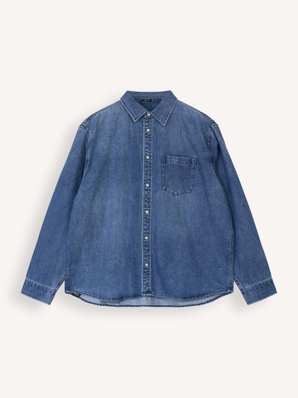 Ontdek de Noah denim overhemd van Denham in de kleur blauw bij Orangebag. Op werkdagen voor 21:45 besteld, morgen in huis.