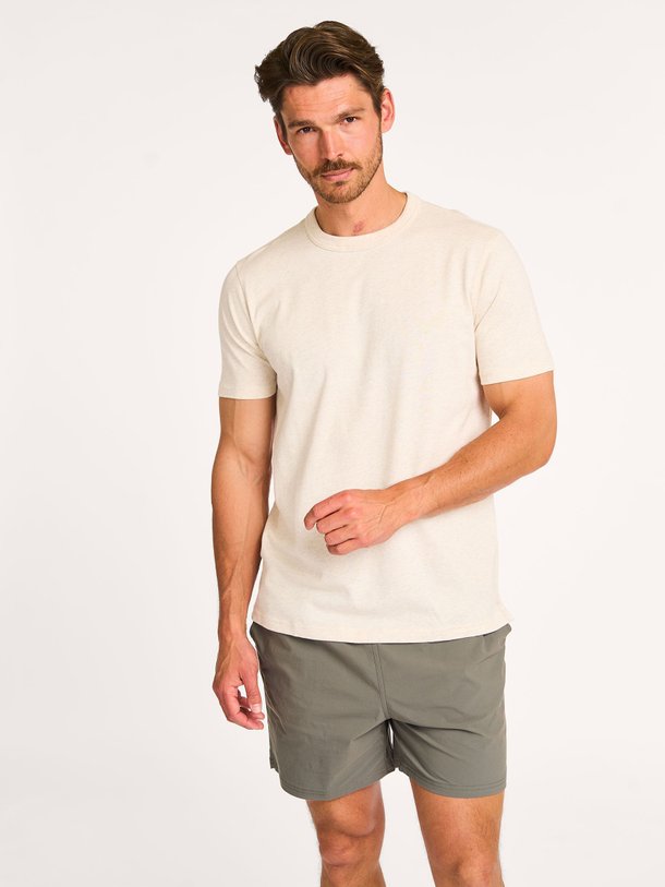 Ontdek de Katoenen gemêleerd T-shirt van Profuomo in de kleur beige bij Orangebag. Op werkdagen voor 21:45 besteld, morgen in huis.