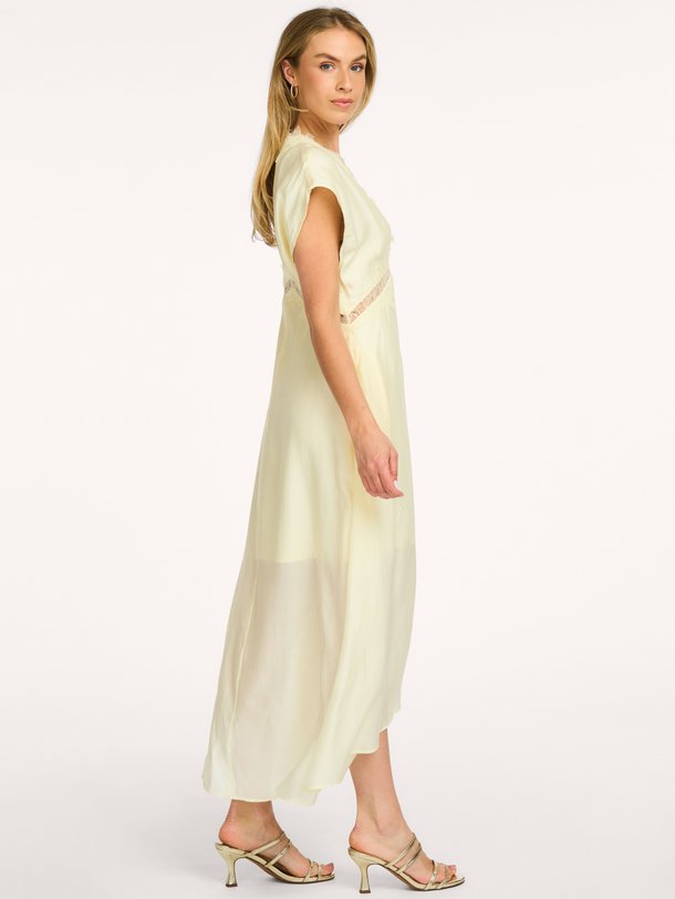 Ontdek de CMMOLLY-DRESS van Copenhagen Muse bij Orangebag. Op werkdagen voor 21:45 besteld, morgen in huis.