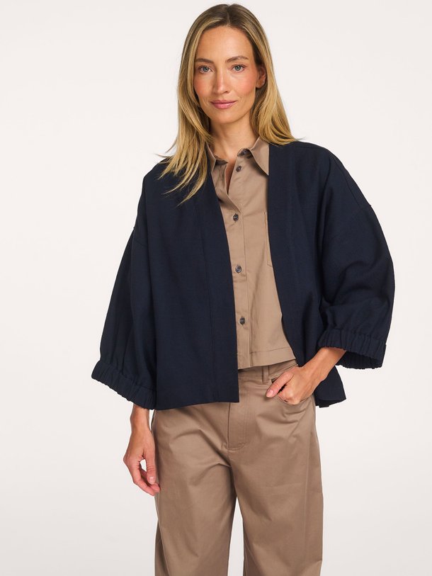 Ontdek de Par katoenmix jasje van Ruby Tuesday in de kleur Donkerblauw bij Orangebag. Op werkdagen voor 21:45 besteld, morgen in huis.