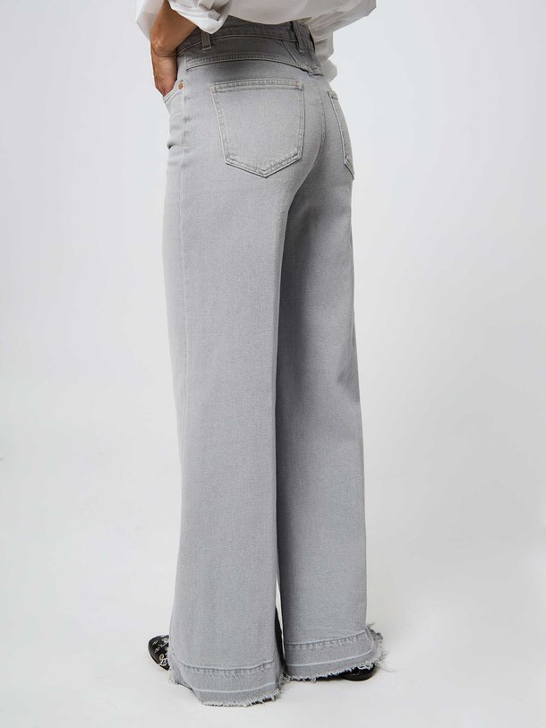 Ontdek de Glow-Up high waist wide leg jeans van Closed in de kleur lichtgrijs bij Orangebag. Op werkdagen voor 21:45 besteld, morgen in huis.