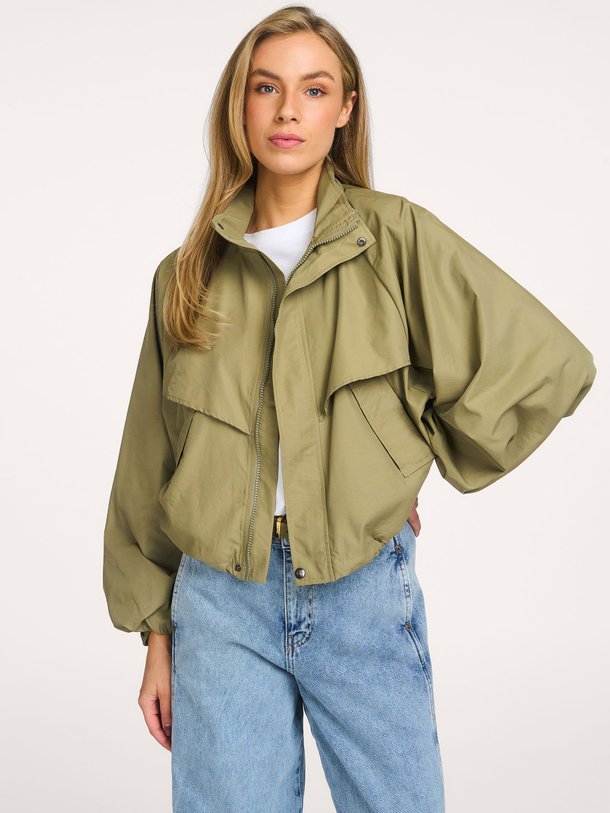 Ontdek de Alora geweven jack van Co'Couture in de kleur Groen bij Orangebag. Op werkdagen voor 21:45 besteld, morgen in huis.