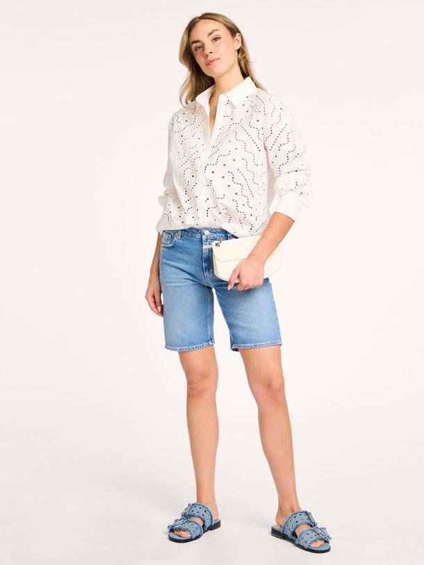 Ontdek de Lohan organic cotton broderie blouse van Suncoo in de kleur wit bij Orangebag. Op werkdagen voor 21:45 besteld, morgen in huis.