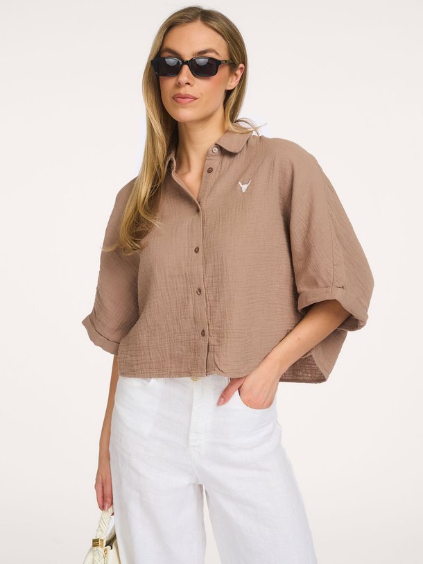 Ontdek de ladies woven oversized crinkle blouse van Alix The Label bij Orangebag. Op werkdagen voor 21:45 besteld, morgen in huis.