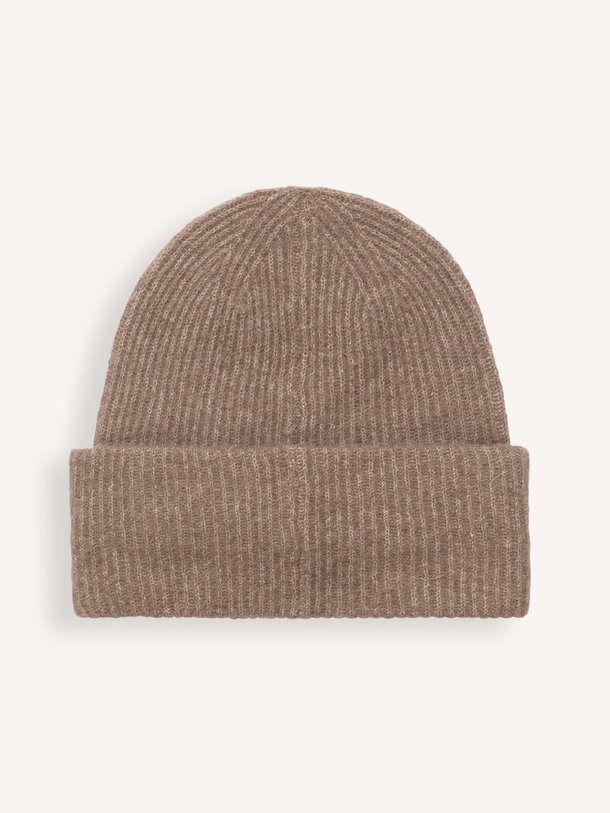 Ontdek de Nor wolmix beanie van Samsoe Samsoe in de kleur Lichtbruin bij Orangebag. Op werkdagen voor 21:45 besteld, morgen in huis.