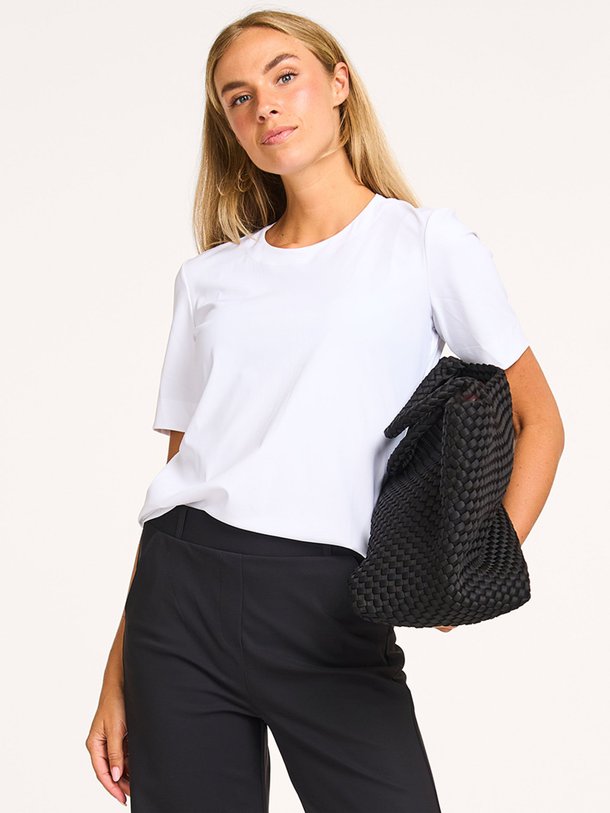 Ontdek de Heavy travel jersey T-shirt van Studio Anneloes in de kleur wit bij Orangebag. Op werkdagen voor 21:45 besteld, morgen in huis.