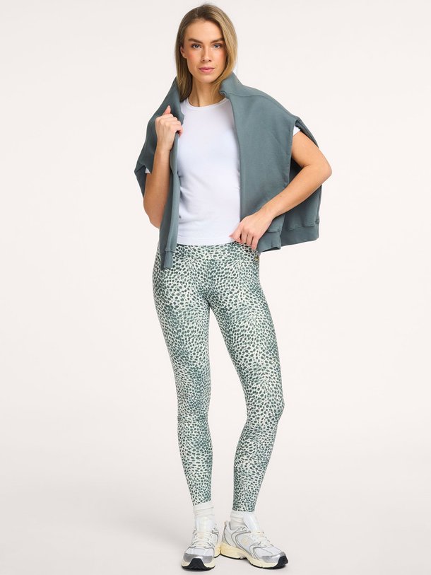 Ontdek de Jersey sportlegging met print van Deblon in de kleur Groen bij Orangebag. Op werkdagen voor 21:45 besteld, morgen in huis.