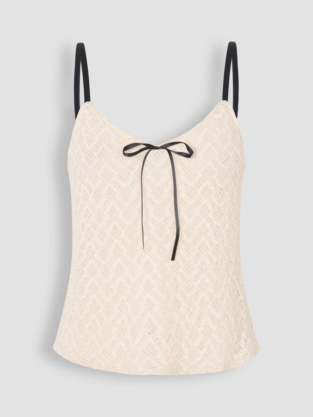 Ontdek de Emilia katoenmix kanten top van Modstrom in de kleur ecru bij Orangebag. Op werkdagen voor 21:45 besteld, morgen in huis.