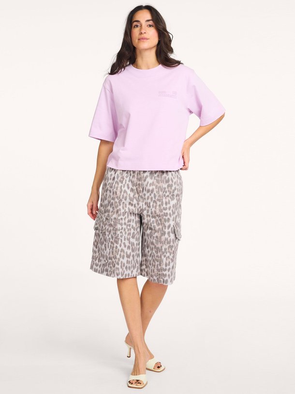 Ontdek de Neeto, organic cotton leopard short van Baum und Pferdgarten bij Orangebag. Op werkdagen voor 21:45 besteld, morgen in huis.