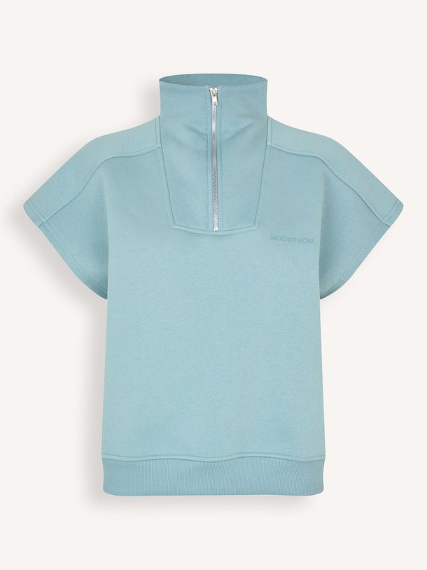 Ontdek de Paula organic cotton mix top van Modstrom in de kleur Blauw bij Orangebag. Op werkdagen voor 21:45 besteld, morgen in huis.