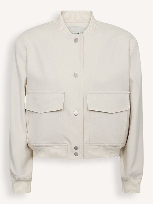 Ontdek de Tailor viscosemix bomber jack van Copenhagen Muse in de kleur off-white bij Orangebag. Op werkdagen voor 21:45 besteld, morgen in huis.