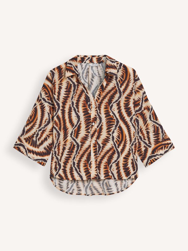 Ontdek de Viscosemix blouse met print van Summum in de kleur Bruin bij Orangebag. Op werkdagen voor 21:45 besteld, morgen in huis.