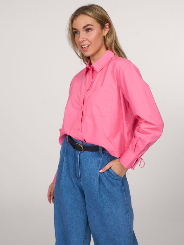Ontdek de Meyrick katoenen blouse van Modstrom in de kleur roze bij Orangebag. Op werkdagen voor 21:45 besteld, morgen in huis.