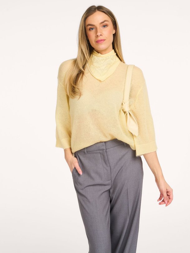 Ontdek de Kamma wolmix trui van Copenhagen Muse in de kleur Geel bij Orangebag. Op werkdagen voor 21:45 besteld, morgen in huis.