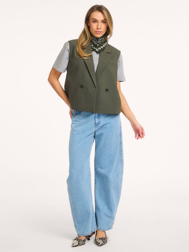 Ontdek de Gale rayonmix gilet van Modstrom in de kleur Donkergroen bij Orangebag. Op werkdagen voor 21:45 besteld, morgen in huis.