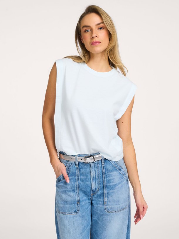 Ontdek de Orlando katoenen top van Sessun in de kleur Aquablauw bij Orangebag. Op werkdagen voor 21:45 besteld, morgen in huis.