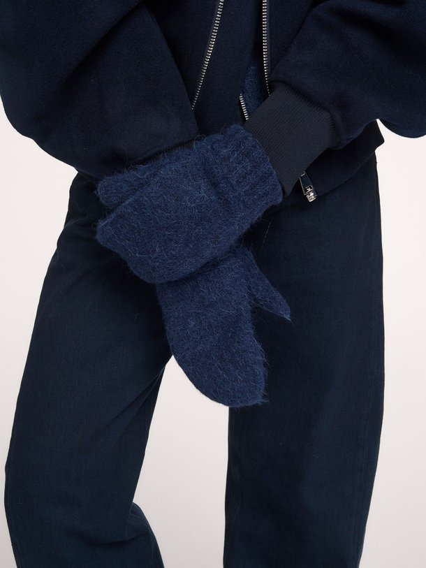 Ontdek de Sajeanne alpacamix wanten van Samsoe Samsoe in de kleur Donkerblauw bij Orangebag. Op werkdagen voor 21:45 besteld, morgen in huis.