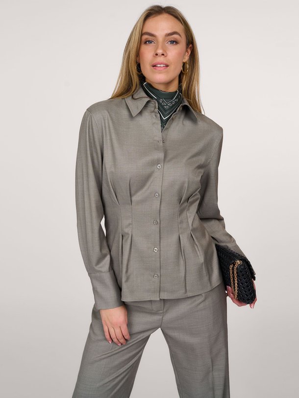 Ontdek de Sharo viscosemix blouse van Second Female in de kleur mosgroen bij Orangebag. Op werkdagen voor 21:45 besteld, morgen in huis.