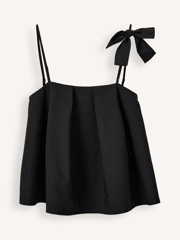 Ontdek de Allie rayonmix top van Sofie Schnoor in de kleur zwart bij Orangebag. Op werkdagen voor 21:45 besteld, morgen in huis.