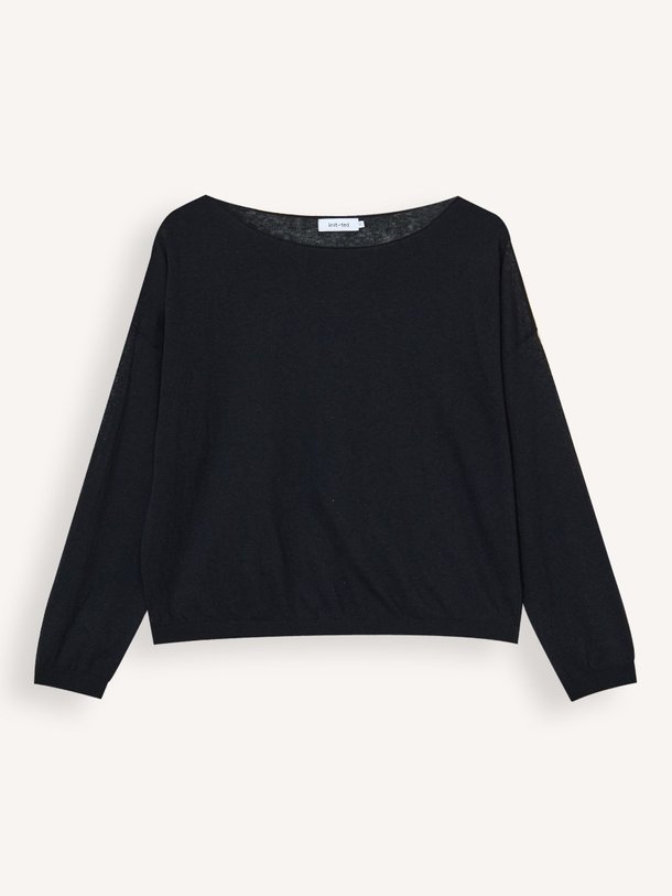 Ontdek de Gill katoenmix trui van Knit-ted in de kleur Zwart bij Orangebag. Op werkdagen voor 21:45 besteld, morgen in huis.