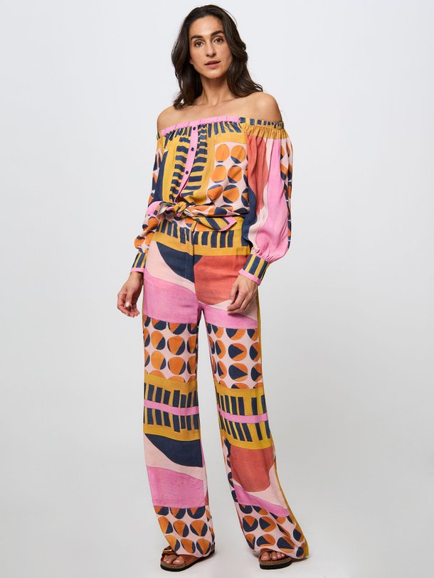 Ontdek de Mallory geweven broek met dessin van ba-sh in de kleur roze bij Orangebag. Op werkdagen voor 21:45 besteld, morgen in huis.