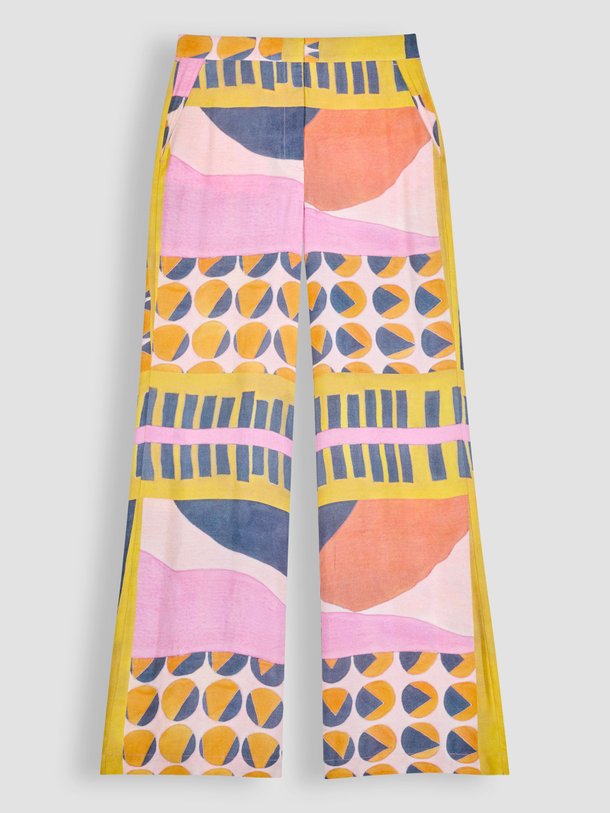 Ontdek de Mallory geweven broek met dessin van ba-sh in de kleur roze bij Orangebag. Op werkdagen voor 21:45 besteld, morgen in huis.