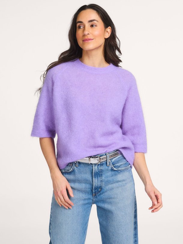 Ontdek de Mohairmix trui van No Man's Land in de kleur Paars bij Orangebag. Op werkdagen voor 21:45 besteld, morgen in huis.