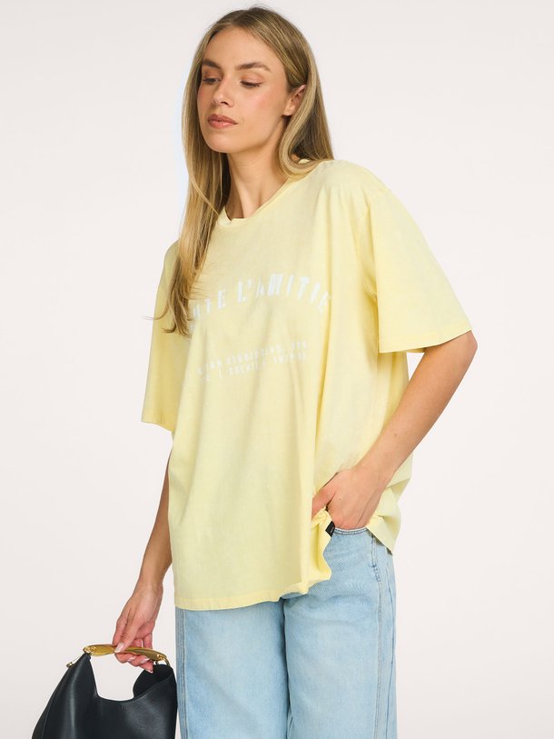 Ontdek de Noma Acid Curve Studio Tee van Haute L'Amitié bij Orangebag. Op werkdagen voor 21:45 besteld, morgen in huis.