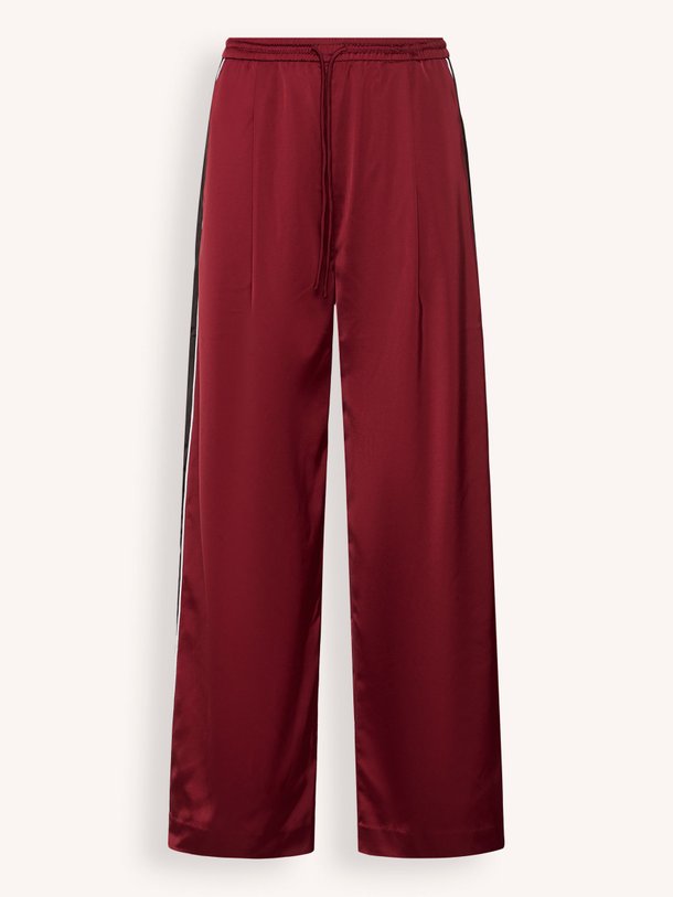 Ontdek de Tracey viscosemix broek van Gestuz in de kleur Bordeauxrood bij Orangebag. Op werkdagen voor 21:45 besteld, morgen in huis.