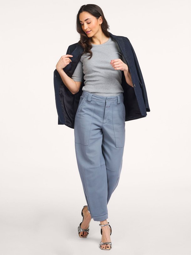 Ontdek de Rhannon katoenmix barrel fit broek van Closed in de kleur Grijsblauw bij Orangebag. Op werkdagen voor 21:45 besteld, morgen in huis.