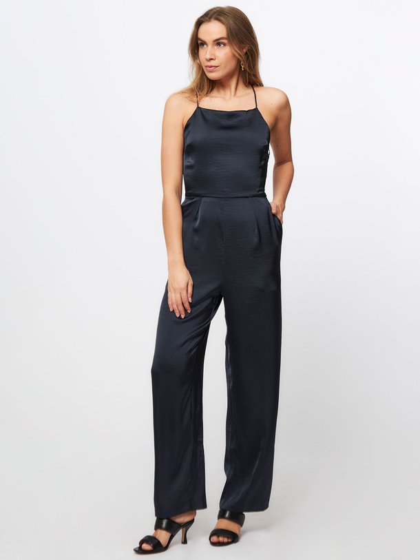 Ontdek de Savilla geweven jumpsuit van Samsoe Samsoe in de kleur donkerblauw bij Orangebag. Op werkdagen voor 21:45 besteld, morgen in huis.