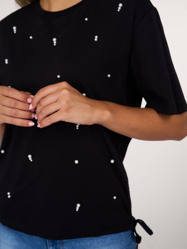 Ontdek de Luxor katoenmix T-shirt met applicaties van Dante 6 in de kleur zwart bij Orangebag. Op werkdagen voor 21:45 besteld, morgen in huis.