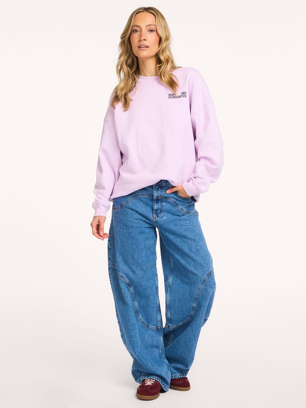 Ontdek de Julle organic cotton oversized sweater van Baum und Pferdgarten in de kleur Lila bij Orangebag. Op werkdagen voor 21:45 besteld, morgen in huis.