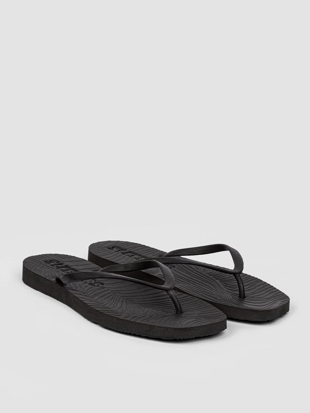 Ontdek de Tapered rubberen slippers van Sleepers in de kleur zwart bij Orangebag. Op werkdagen voor 21:45 besteld, morgen in huis.