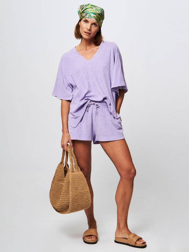 Ontdek de Katoenen badstof short van Speezys in de kleur lavendel bij Orangebag. Op werkdagen voor 21:45 besteld, morgen in huis.