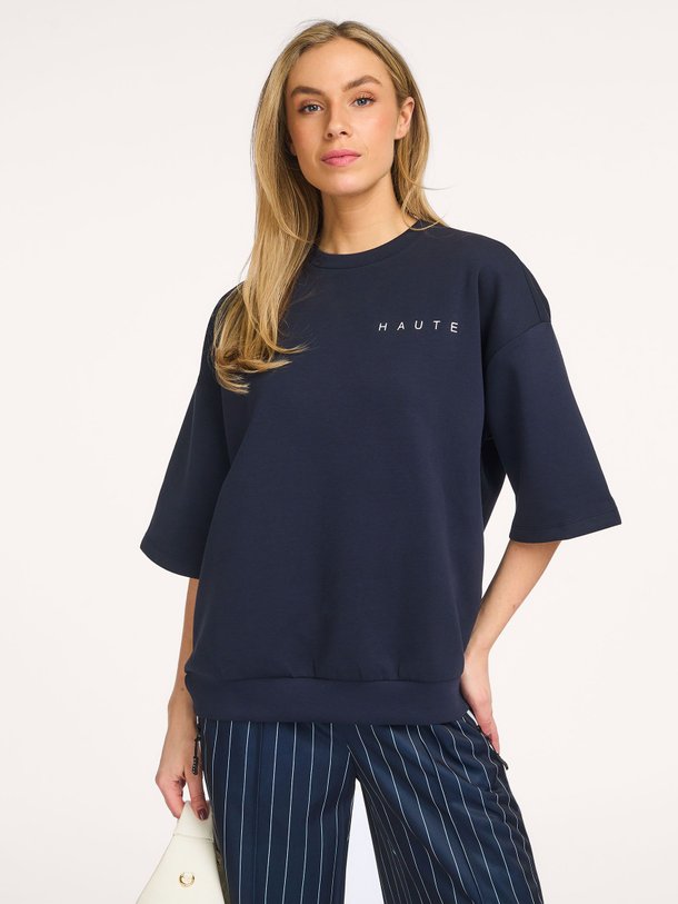 Ontdek de Katoenmix sweater van Haute L'Amitié in de kleur Donkerblauw bij Orangebag. Op werkdagen voor 21:45 besteld, morgen in huis.