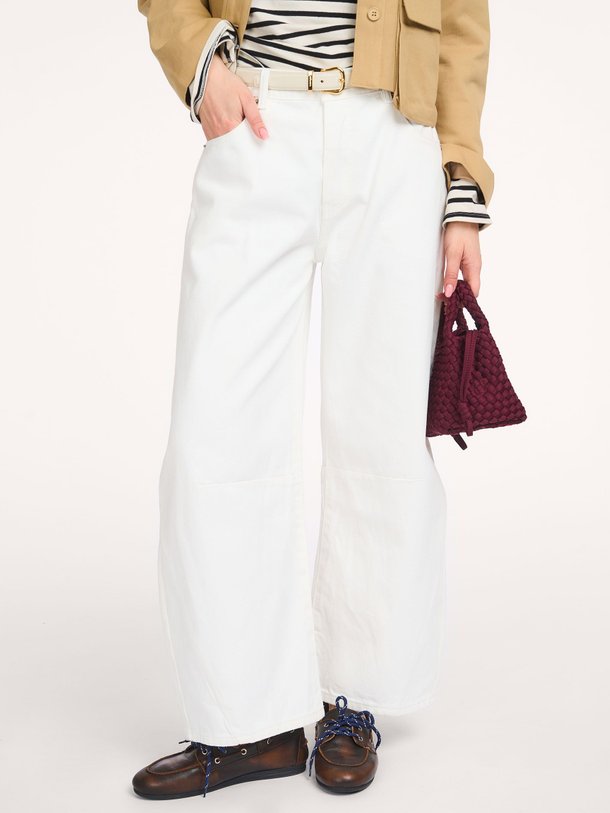 Ontdek de Tomar mid waist barrel fit jeans van Sofie Schnoor in de kleur Off-white bij Orangebag. Op werkdagen voor 21:45 besteld, morgen in huis.